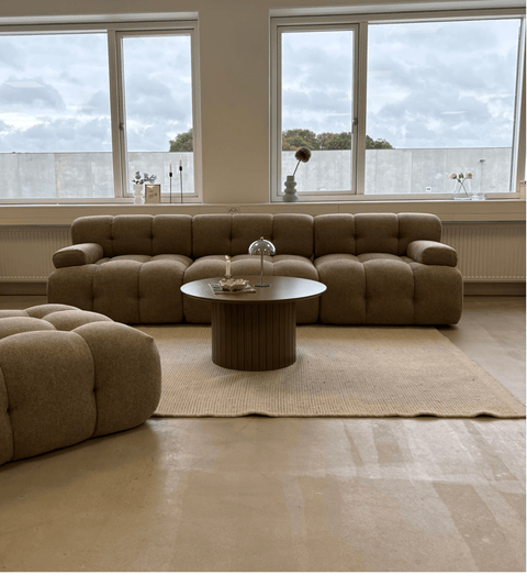 Lilie - modulsofa i sand med 3 moduler - L: 285 x D: 95 x H: 64 cm