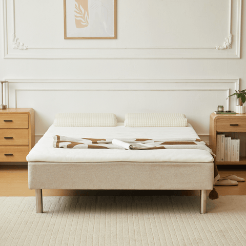 Boxmadras seng i beige 140x200 cm med 4 cm topmadras i PU-skum ekskl. ben