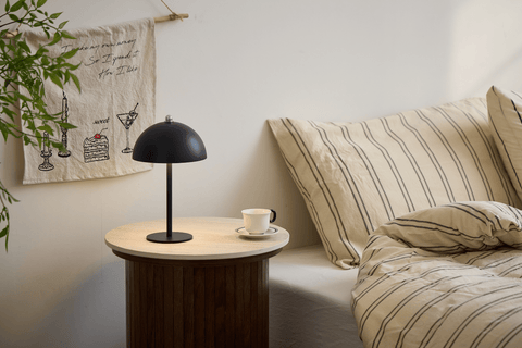 Bloom bordlampe Sort