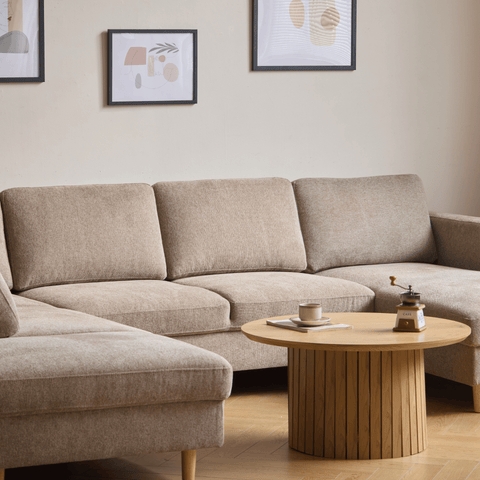 Jennifer højrevendt u-sofa i sand med chaiselong - L: 300 x D: 208 x H: 82 cm