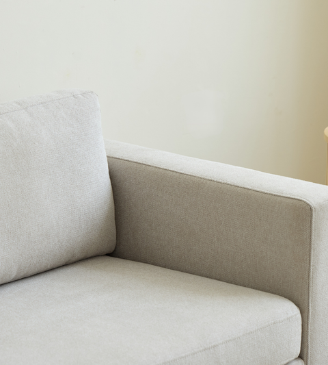 Hildur - 2 personers sofa i beige L: 169 x D: 85 x H: 77 cm