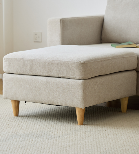 Hildur - puf i beige L: 66 x B: 66 x H: 43 cm