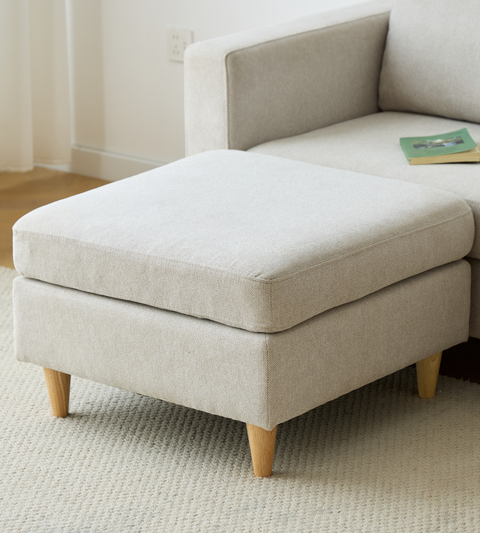 Hildur - puf i beige L: 66 x B: 66 x H: 43 cm