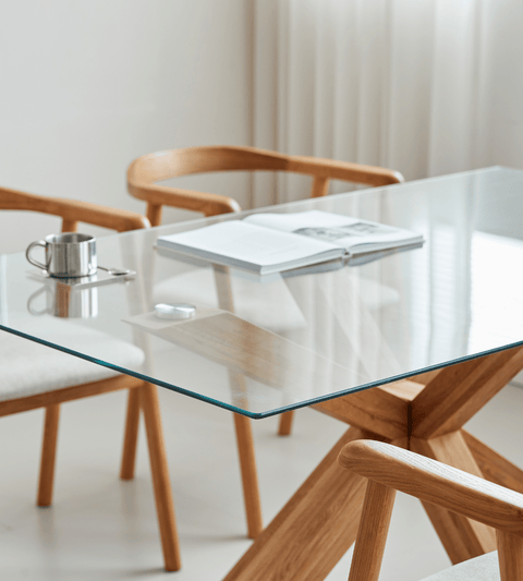 Sidney - Glas spisebord med ben i massiv egetræ 150x90 cm