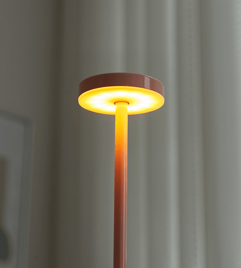 Elvis LED bordlampe Lyserød
