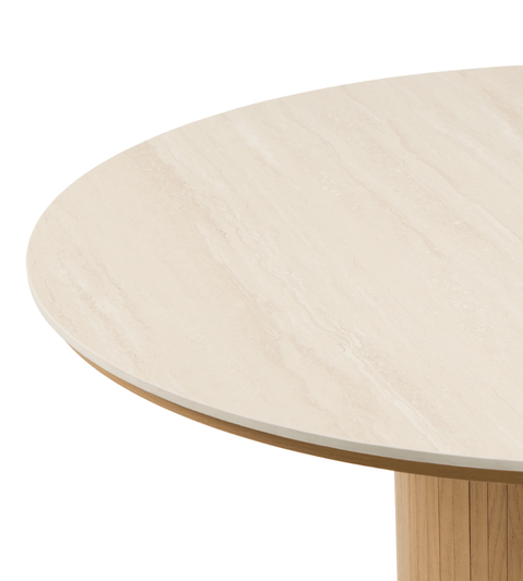 Enzo rundt spisebord med bordplade i beige sten og lamelfod i egetræ Ø120 cm