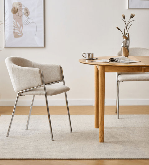 Carolina spisebordsstol i beige tekstil med chrome ben