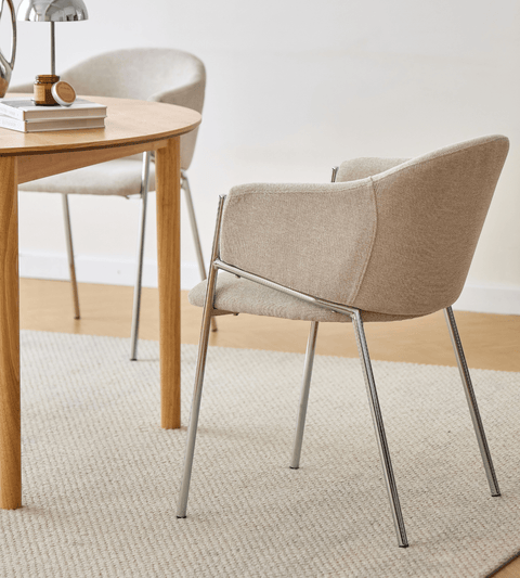 Carolina spisebordsstol i beige tekstil med chrome ben