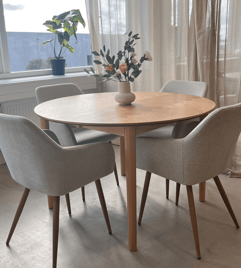 Jenna spisebordstol - beige tekstil med egelook