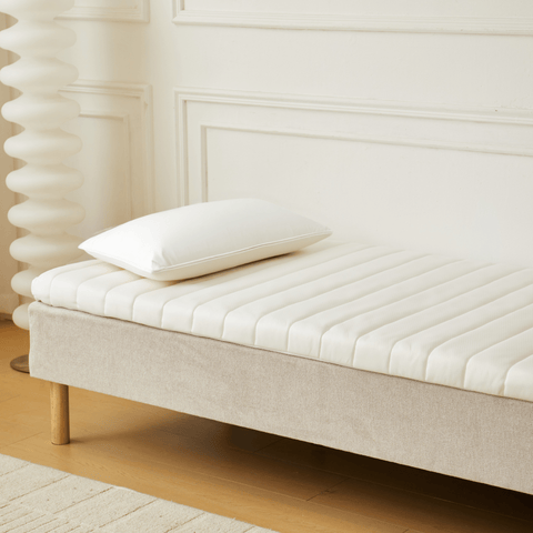Premium Aksel hvid topmadras i memoryskum 90x200x7 cm