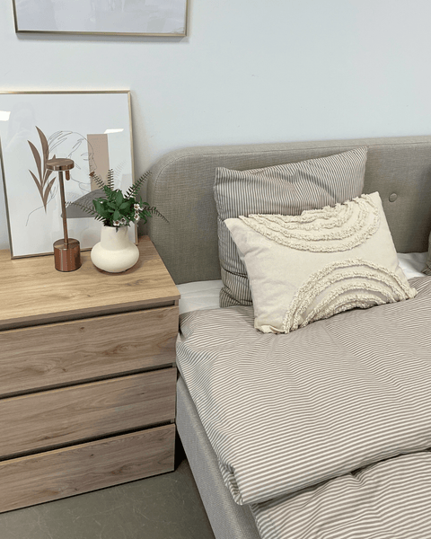 Premium Christian seng i beige 140x200 cm inkl. sengelameller og madrasser