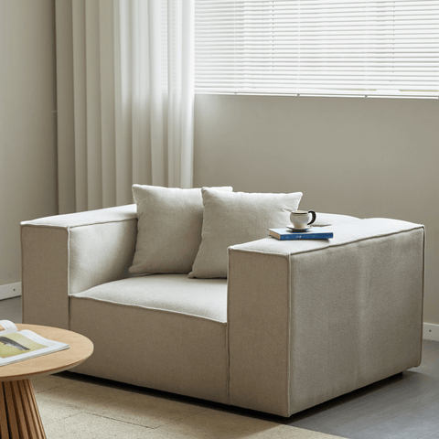 Hailey lænestol i beige L: 136 X D: 100 X H: 64 Cm