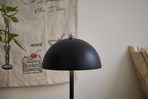 Bloom bordlampe Sort