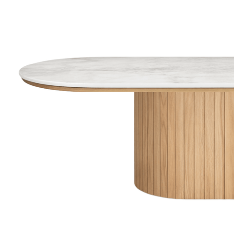 Bobby - Oval sofabord med lys beige stenbordplade og fod i eg 120x55x45 cm