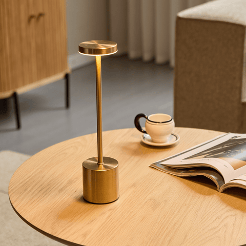 Elvis LED bordlampe guld