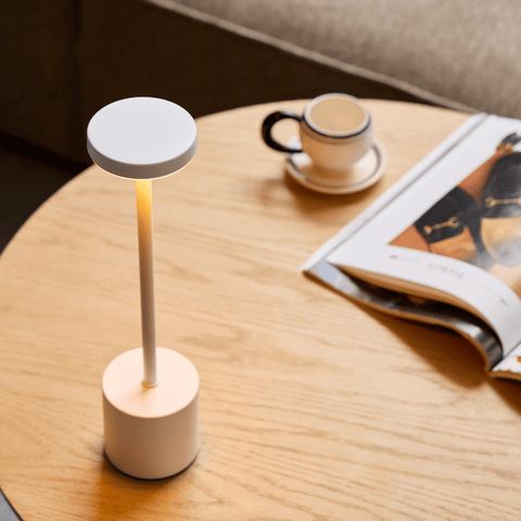 Elvis LED bordlampe hvid