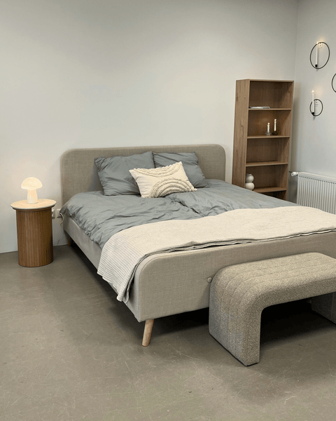 Maddie reol med 5 hylder i eg 175,5x66x25,5 cm